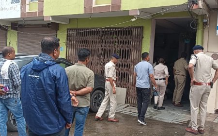 रायपुर: कबीर नगर क्षेत्र में तड़के सुबह 5 बजे 100 सदस्यीय पुलिस टीम की बड़ी छापेमार कार्रवाई