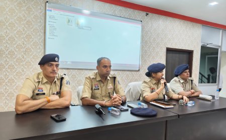 Raipur Traffic News: स्कूलों के बाहर जांच में 61 नाबालिग वाहन चालक पकड़े गए, अभिभावकों की हुई काउंसलिंग